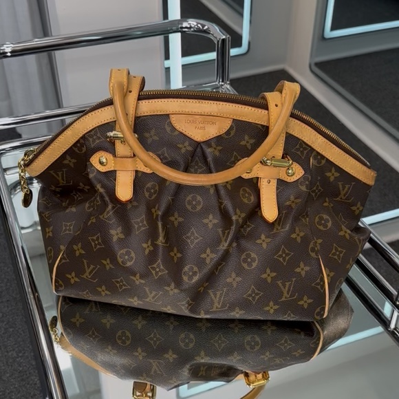 Louis Vuitton shoulder bag - Picture 1 of 7